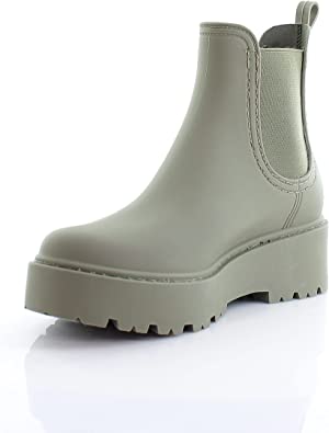 Steve Madden Sahara Olive Elastic Side Panels Pull On Round Toe Heel Rain Boots