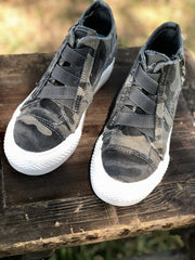 Blowfish Malibu Mamba Grey Camoflauge Canvas Platform Comfort Fashion Sneaker