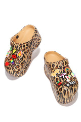 Cape Robbin Gardener-2 Platform Clogs Fashion Comfortable Slippers LEOPARD