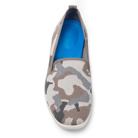 Me Too Eden Round Toe Slip On Casual Comfort Skimmers Neutral Camo