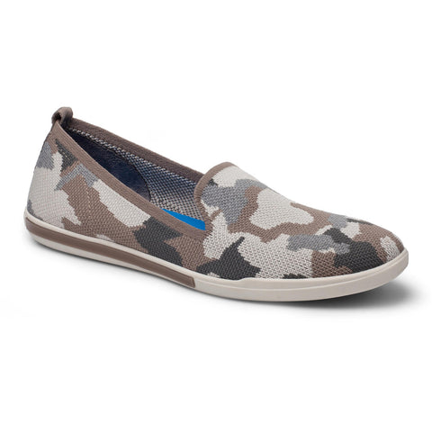 Me Too Eden Round Toe Slip On Casual Comfort Skimmers Neutral Camo