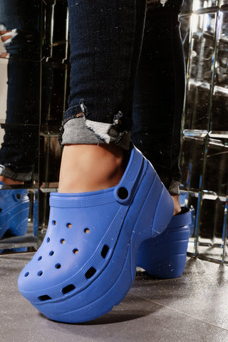 Cape Robbin Gardener Blue Platform Clogs Slippers Fashion Comfortable Shoes